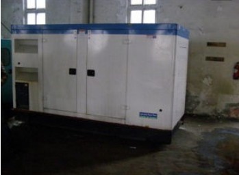 防城港康明斯150kw大型柴油二手发电机组