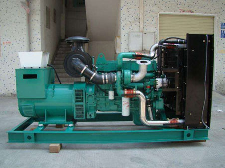 防城港1100kw康明斯柴油发电机组